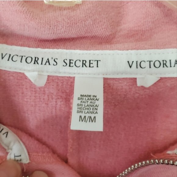 Victoria's Secret/ Pink Pullover - Picture 2 of 7